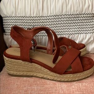 Burnt orange Wedges